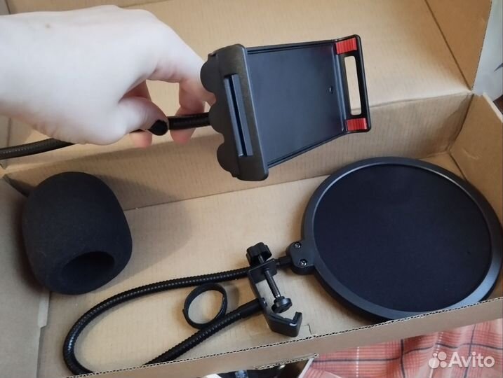 2 поп-фильтра и подставка для телефона