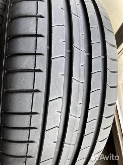 Pirelli P Zero PZ4 255/45 R20