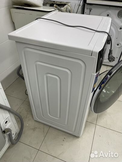 Новая стиральная машинка на 10кг Maunfeld с сушкой