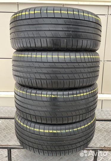 Goodyear EfficientGrip Performance 225/55 R17