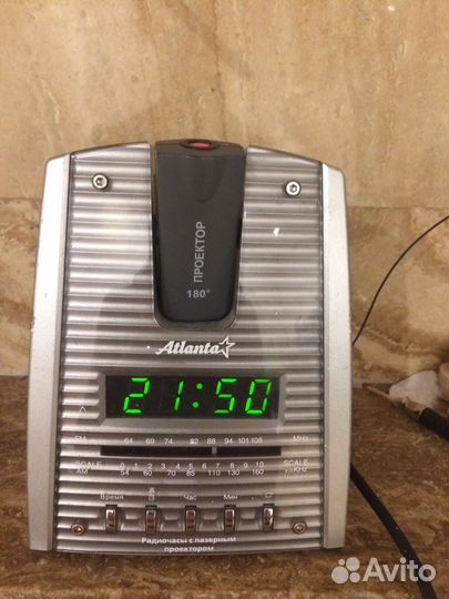 Электронные часы с радио