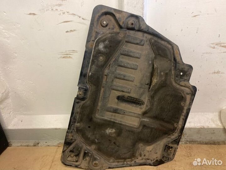 Защита двигателя передняя Land Rover Discovery