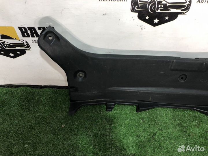 Обшивка двери/крышки багажника Toyota Camry