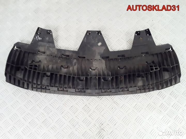 Кронштейн переднего бампера Opel Zafira B 13144338