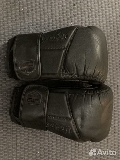 Hayabusa Tokushu Regenesis 14oz бокс перчатки