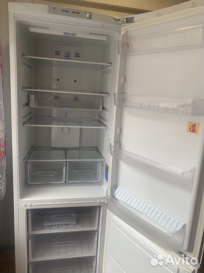 Холодильник indesit IBF 181 Хорошее состояние