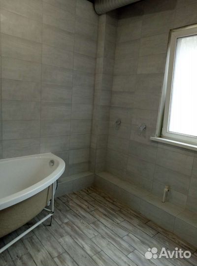 Плиточник. Ремонт ванной, кухни