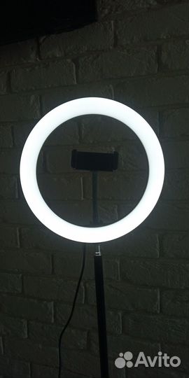 Селфи лампа со штативом и пультом