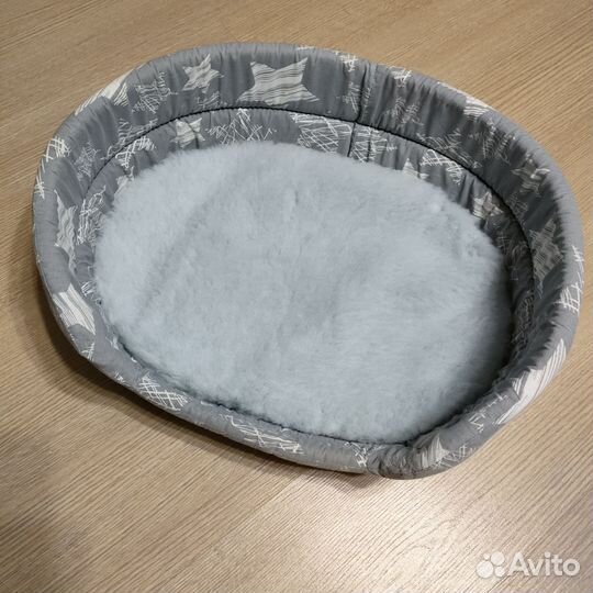 Лежанка для кошек и собак