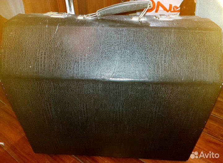 Музыкальные инструменты бу Баян. 