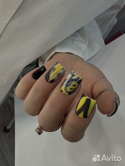 Мастер маникюра и педикюра