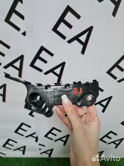 Крепление бампера правое mazda 6 GJ