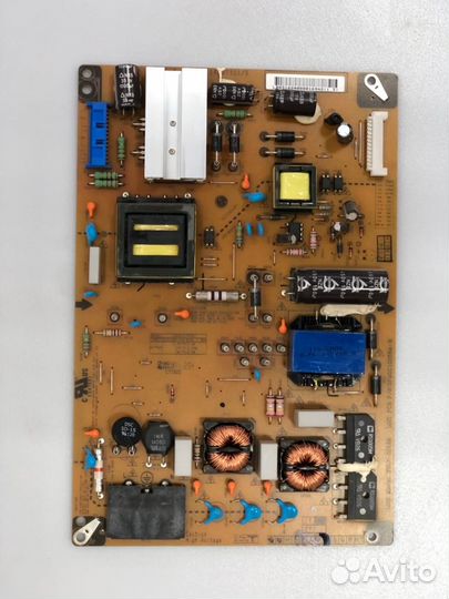 Телевизор LG 42LV3400-ZA в разборе