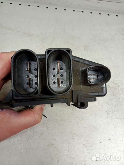 Блок управления вентилятора VW Transporter T5