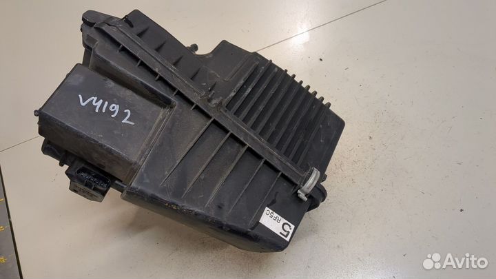 Корпус воздушного фильтра Mazda 6 (GG), 2002