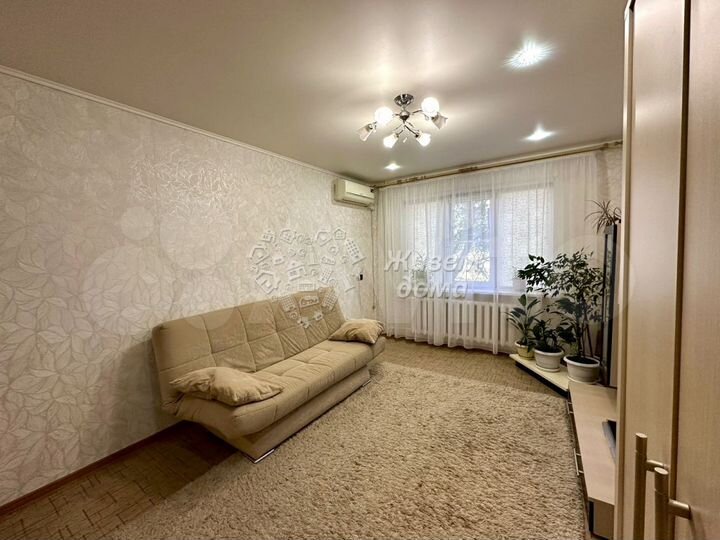 2-к. квартира, 53 м², 1/9 эт.