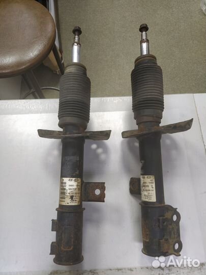 Амортизатор передний Kia Ceed