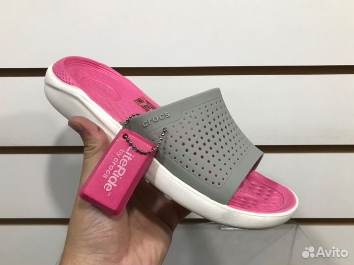 Тапочки crocs