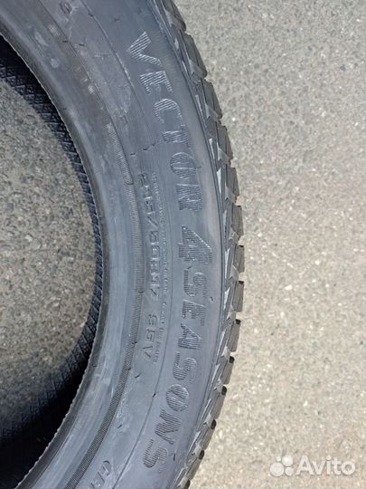 Goodyear Vector 4Seasons Gen-2 215/50 R17