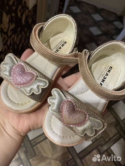 Босоножки для девочки 22