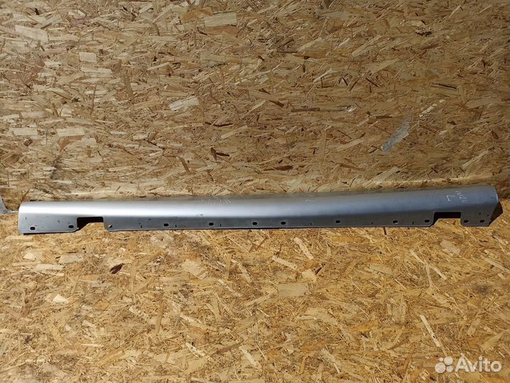 Накладка порога левая Mercedes W211