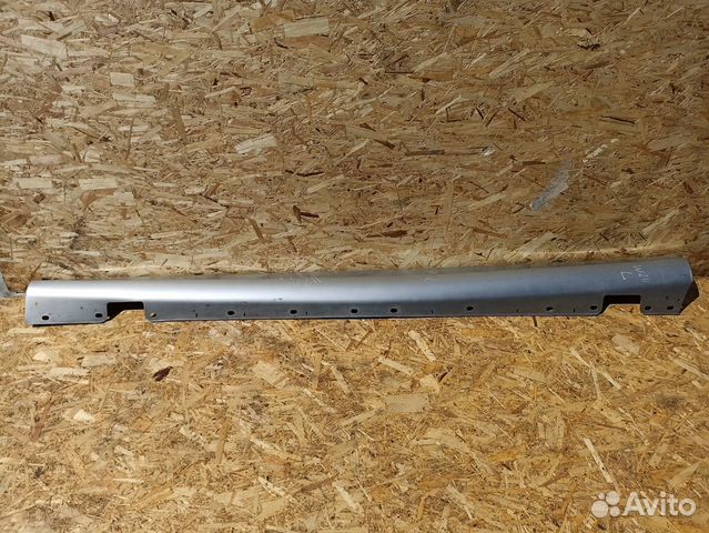 Накладка порога левая Mercedes W211