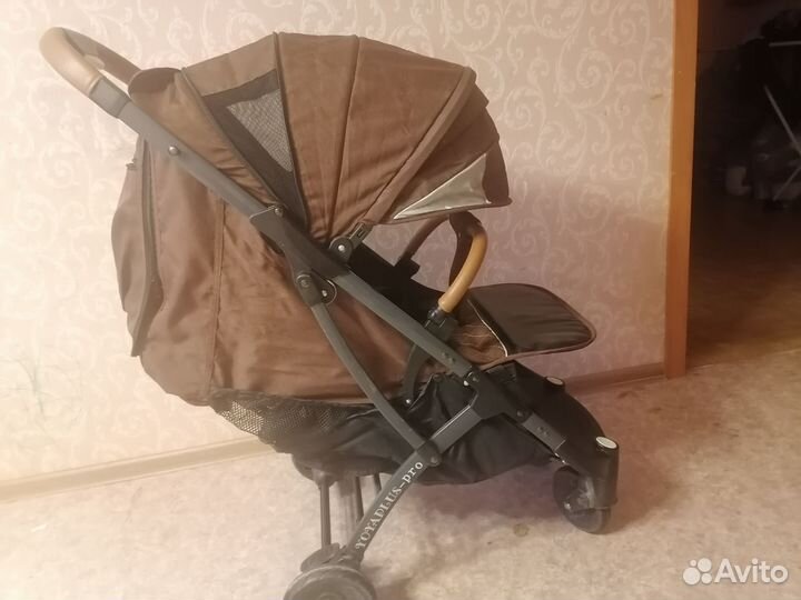 Прогулочная коляска Yoya Plus Pro цвет коричневая