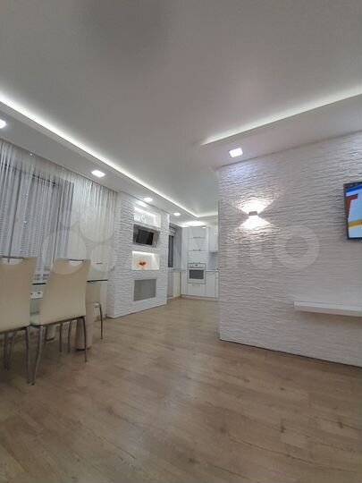 3-к. квартира, 80,7 м², 6/10 эт.