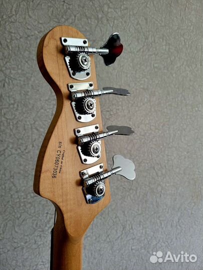 Бас гитара Squier P Bass Affinity