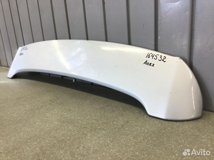 Спойлер (дефлектор) крышки багажника Toyota Coroll