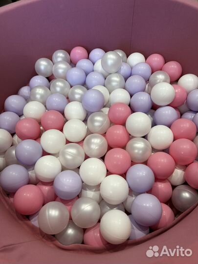 Сухой бассейн с шариками