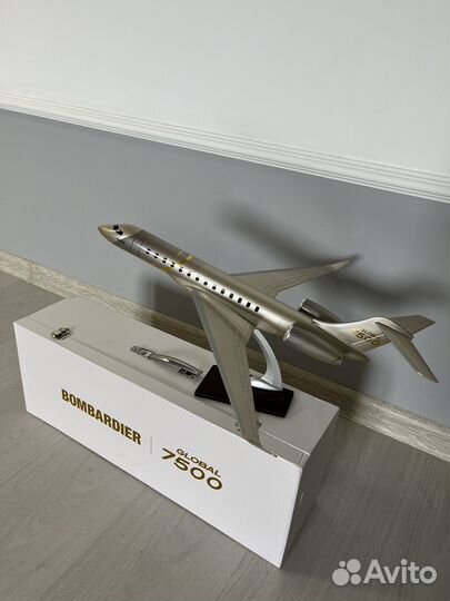 Модель самолета Bombardier Global 7500