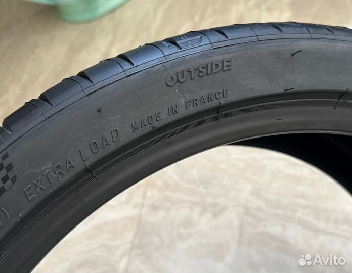 Michelin Pilot Sport 4 S 255/35 R20