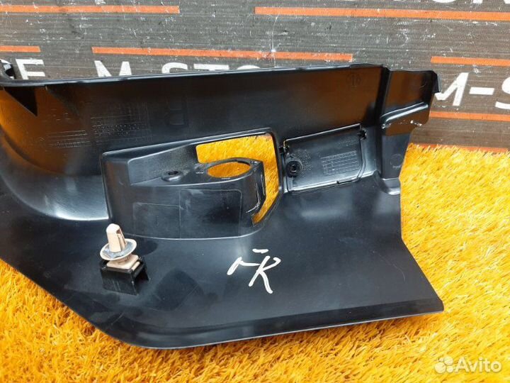 Обшивка стойки передняя правая Bmw X6 E71 N63B44A