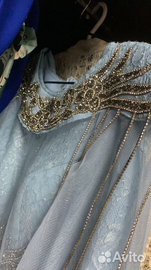 Вечернее платье