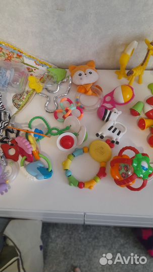 Игрушки,погремушки от 0 до 8 мес