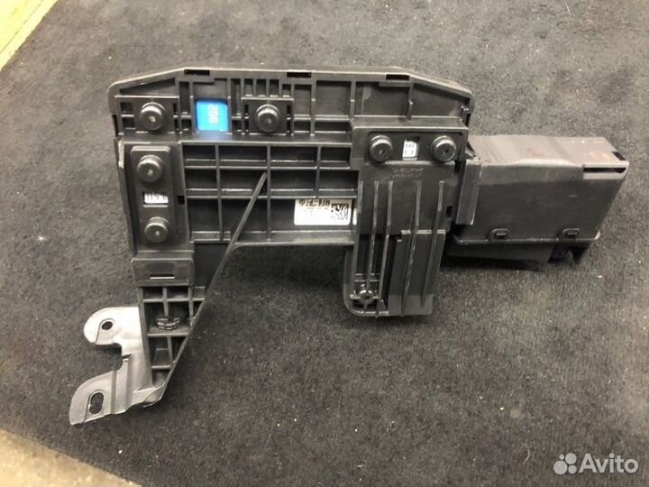 Блок предохранителей Mercedes-Benz M-Class W166