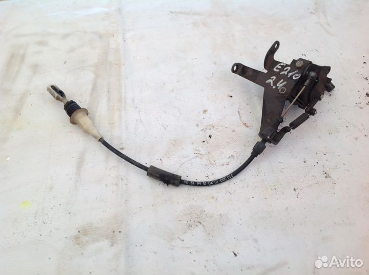 Трос газа на мерседес Е210 e210 w210