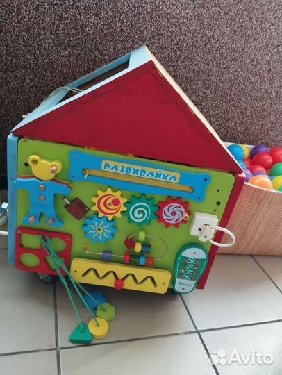 Бизиборд домик