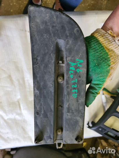 Заглушка бампера левая Chevrolet Aveo T250