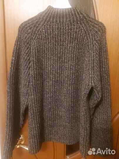 Свитер