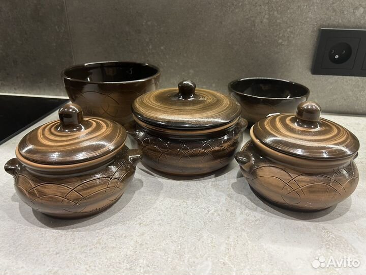 Горшочки для запекания и салатники набором