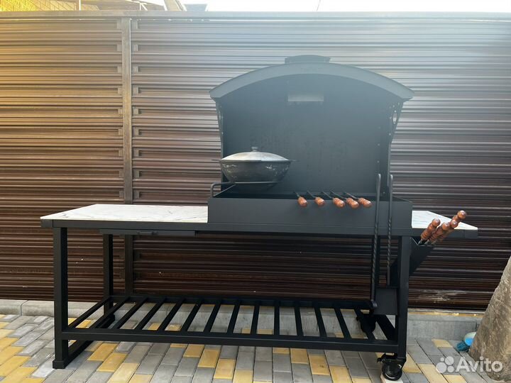 Мангал с крышей