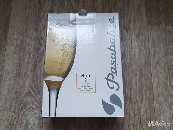 Бокалы для шампанского новые