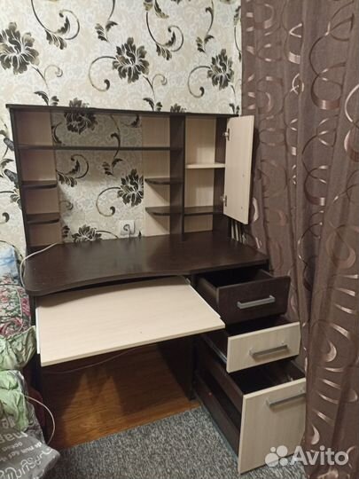 Компьютерный стол