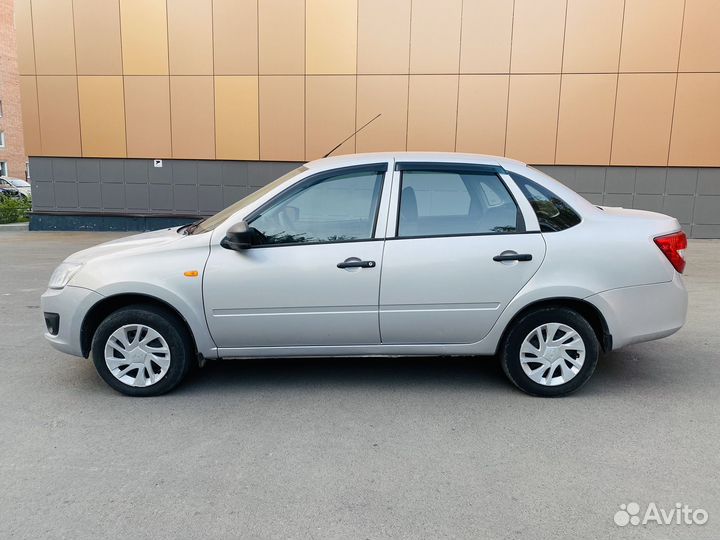 LADA Granta 1.6 МТ, 2015, 100 000 км