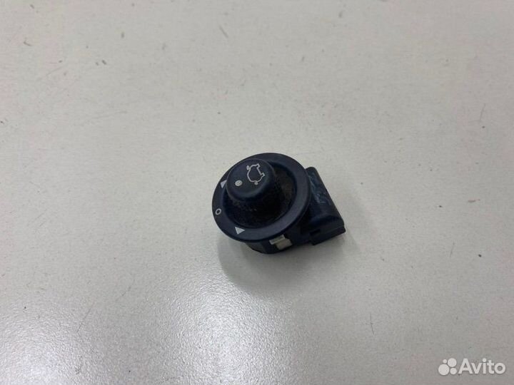 Переключатель регулировки зеркал Ford Focus 1 YS4E