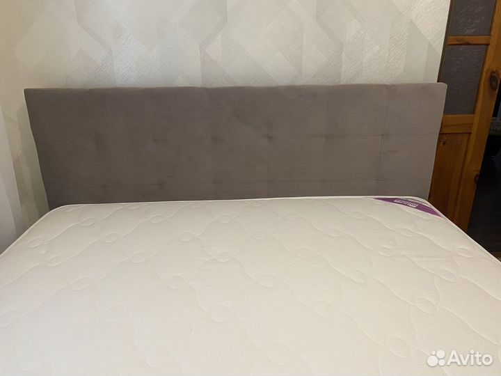 Кровать 2-х спальная с матрасом