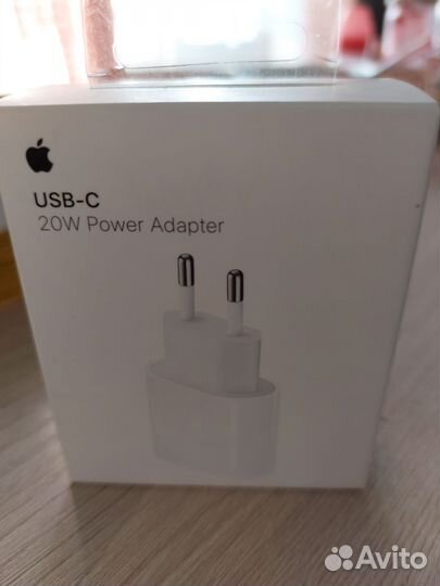 Сетевое зарядное устройство Apple mhje3ZM/A белый