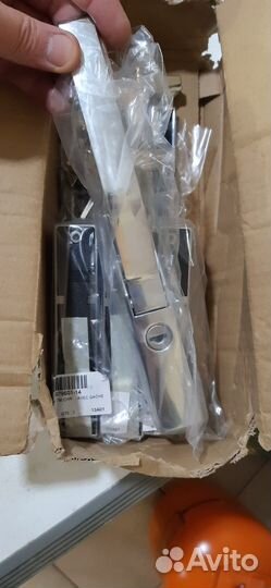 Дверные ручки для холодильных камер холодильников